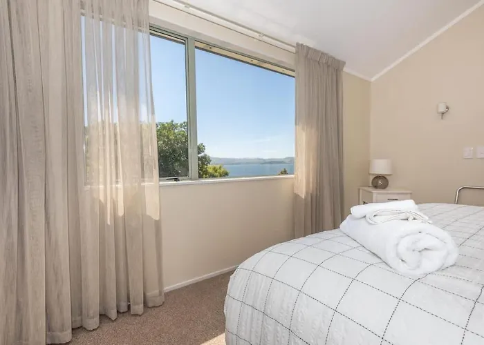Kawaha Point Gem Rotorua